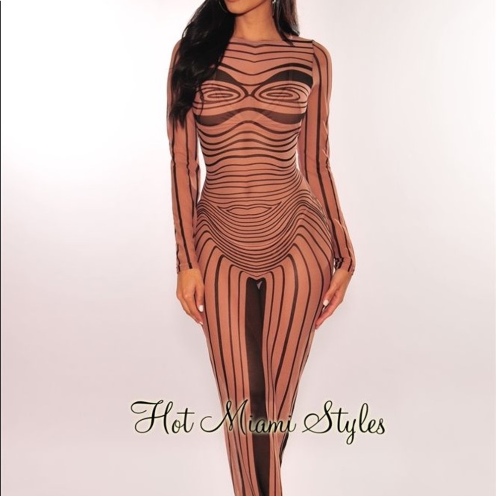 New! Sheer Mesh Swirl Illusion Maxi Kim Kardashian